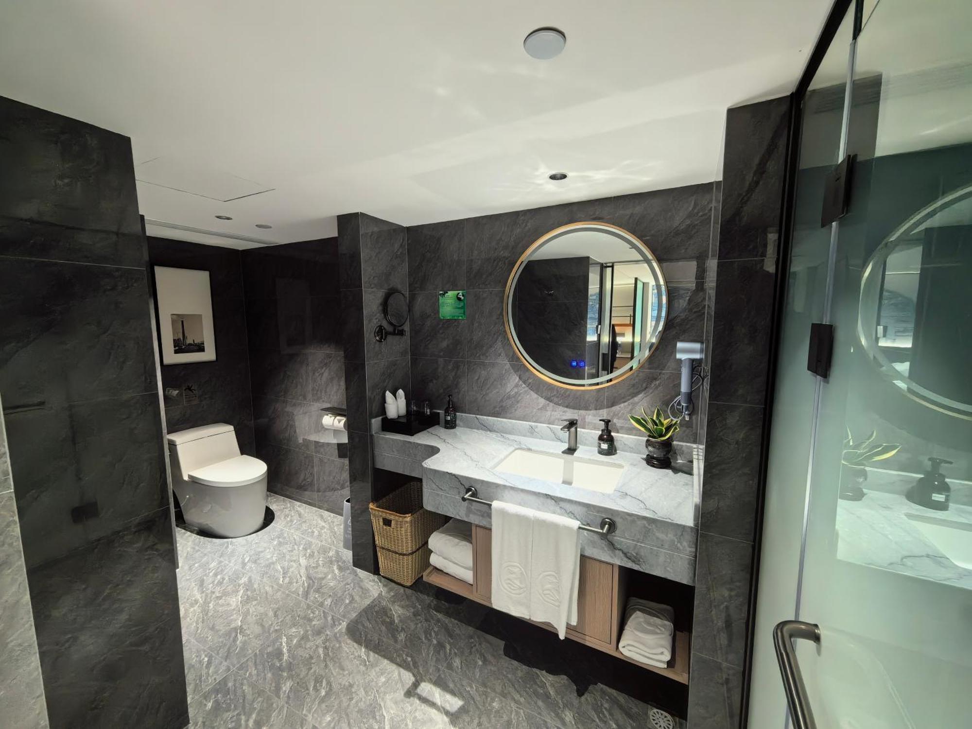 Hotel Landmark Canton Екстериор снимка